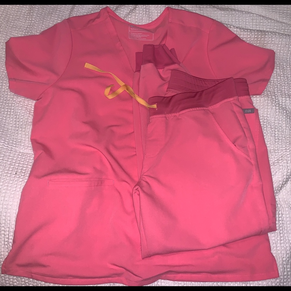 Figs scrubs